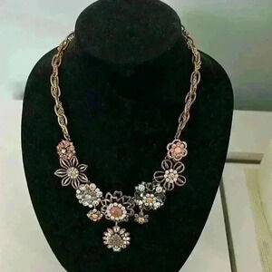 NWT adjustable length antique gold necklace (costume) with rhinestones